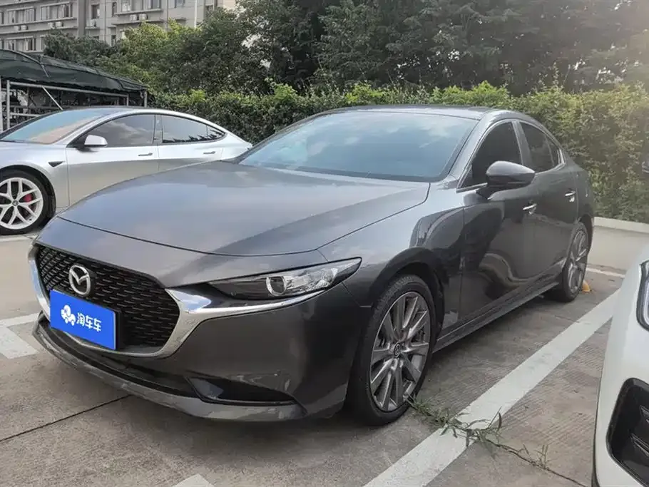 Mazda 3 Axela 2022 из CN, фото 1
