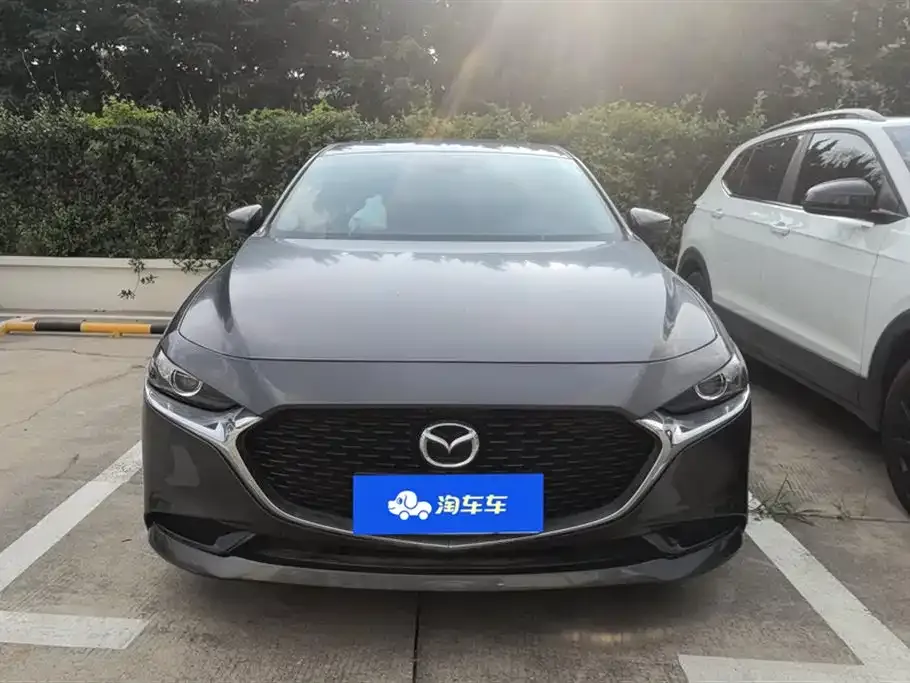 Mazda 3 Axela 2022 из CN, фото 2