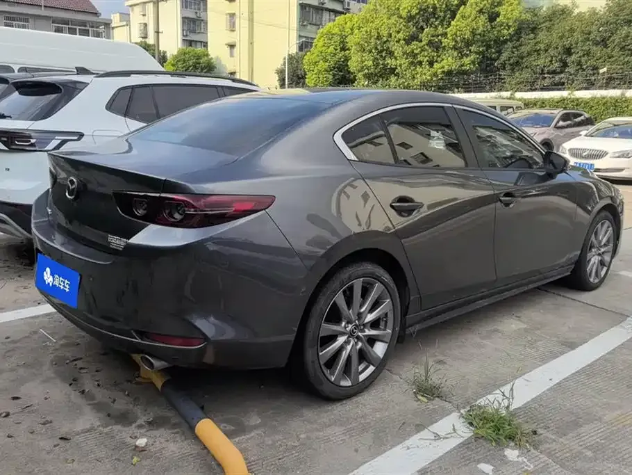 Mazda 3 Axela 2022 из CN, фото 3