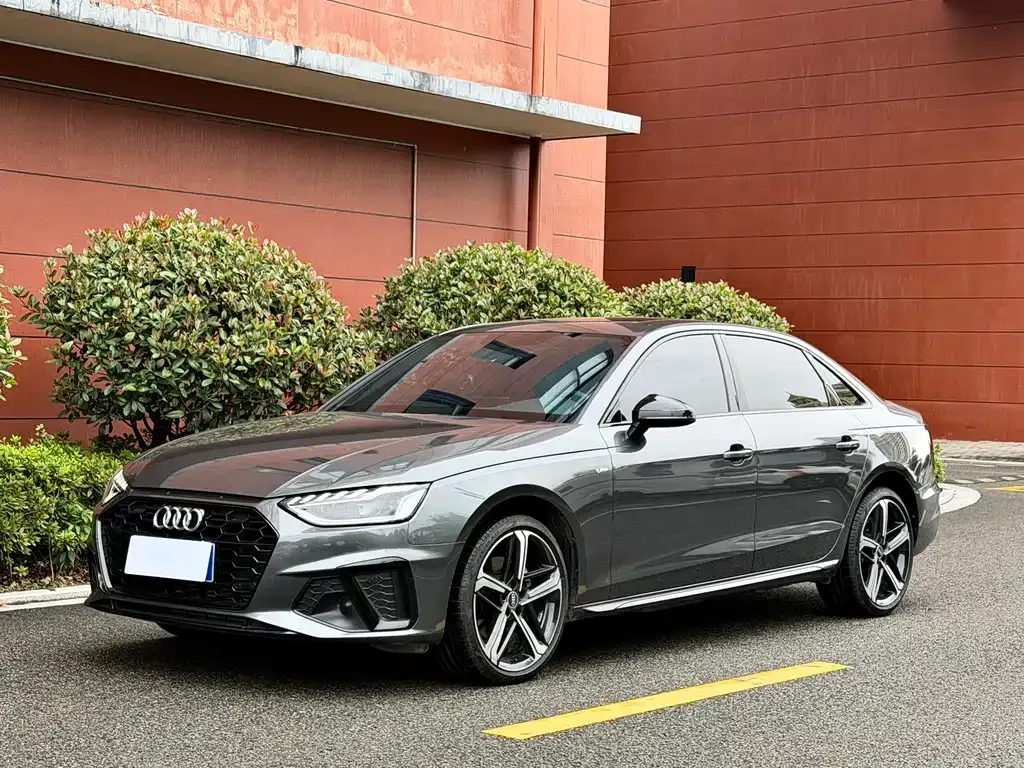 Audi A4L 2024 из CN, фото 2