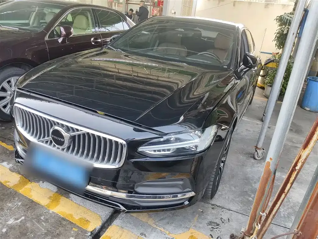 Volvo S90 2022 из CN, фото 1