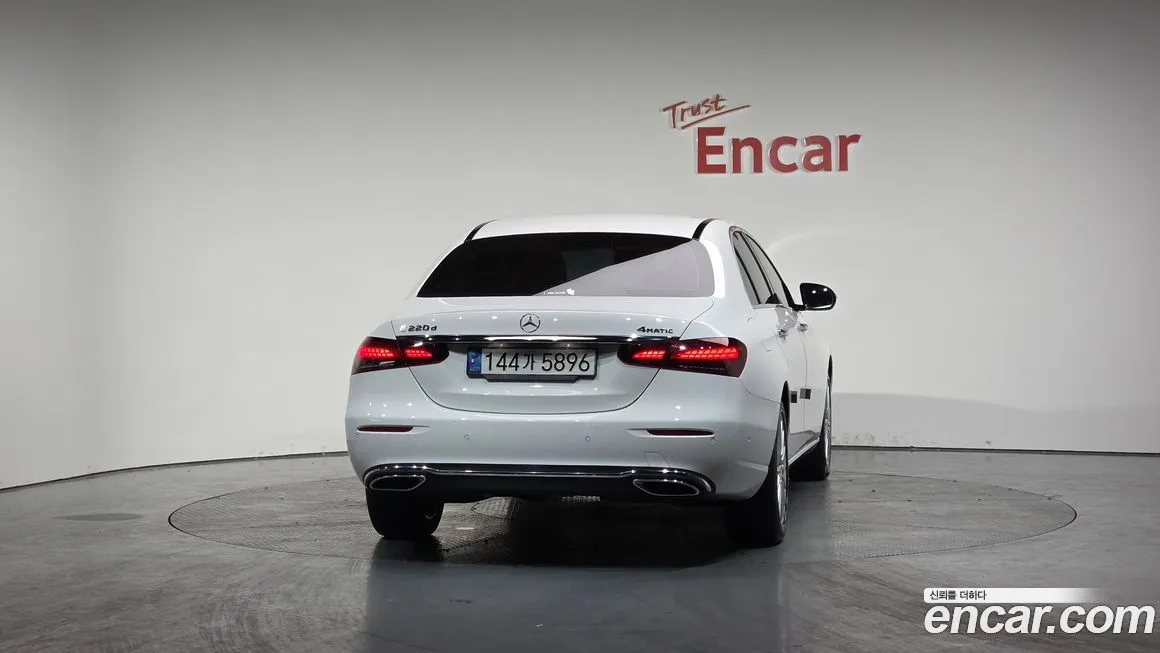 Mercedes-Benz E-Class 2022 из KR, фото 4