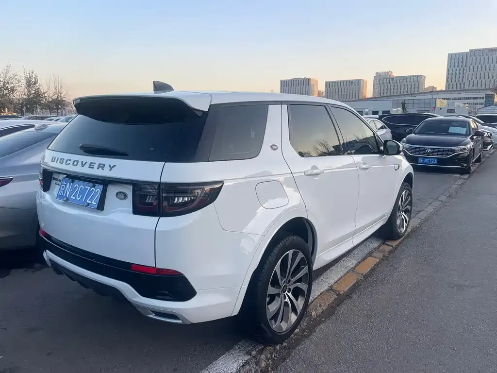 Land Rover Discovery Sport — фото 4
