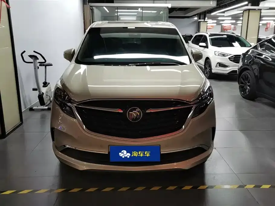 Buick GL8 2021 из CN, фото 2