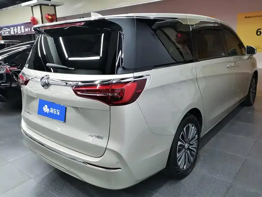 Buick GL8 2021 из CN, фото 3