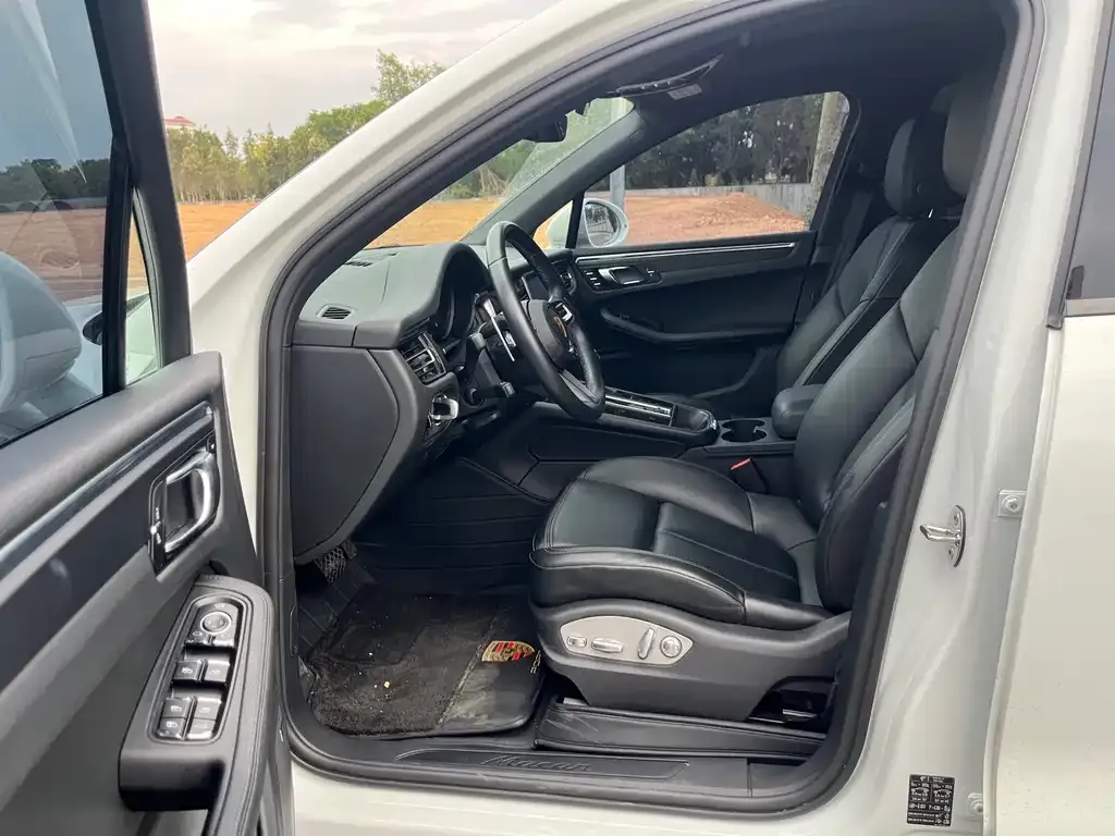 Porsche Macan 2024 из CN, фото 6