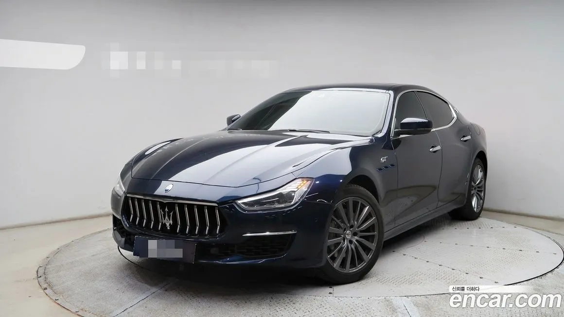 Maserati Ghibli — фото 1