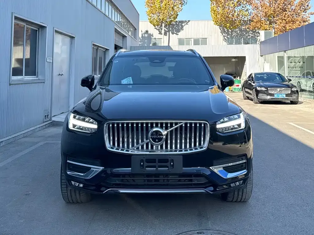 Volvo XC90 2023 из CN, фото 2