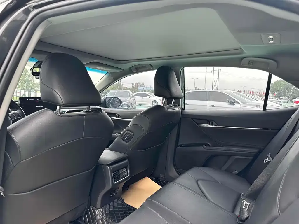 Toyota Camry 2022 из CN, фото 5