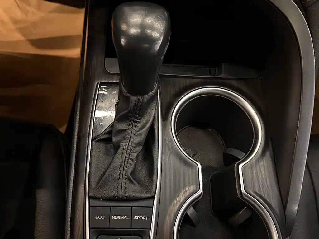 Toyota Camry 2022 из CN, фото 8