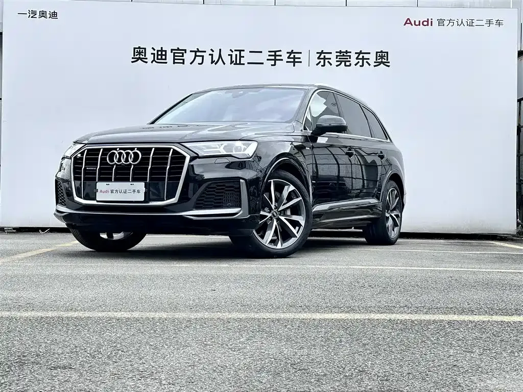 Audi Q7 2023 из CN, фото 1