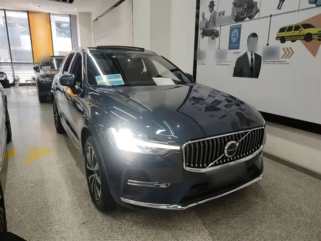 Volvo XC60 2023 из CN, фото 4