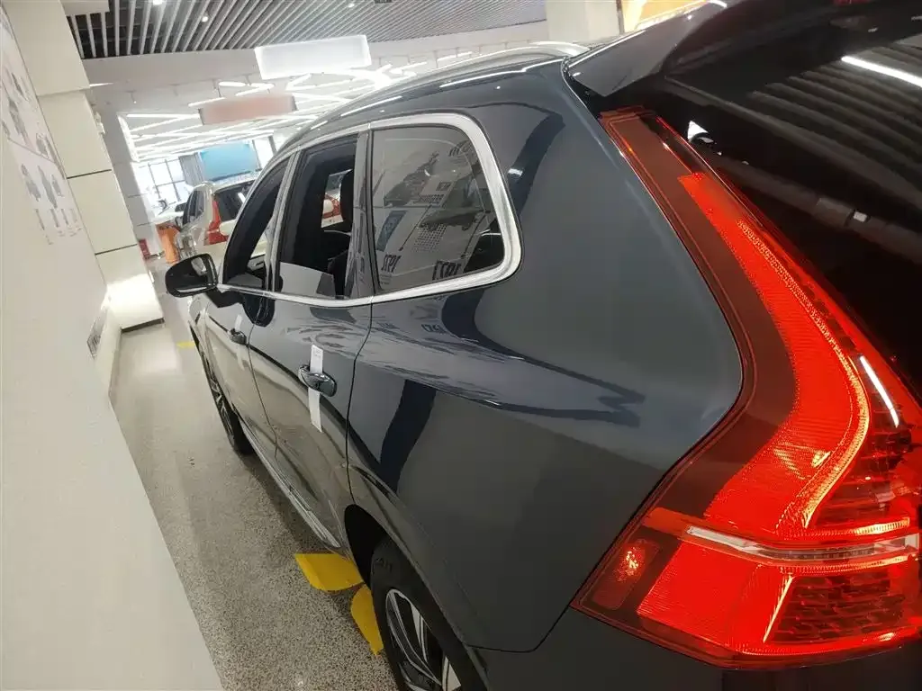 Volvo XC60 2023 из CN, фото 5