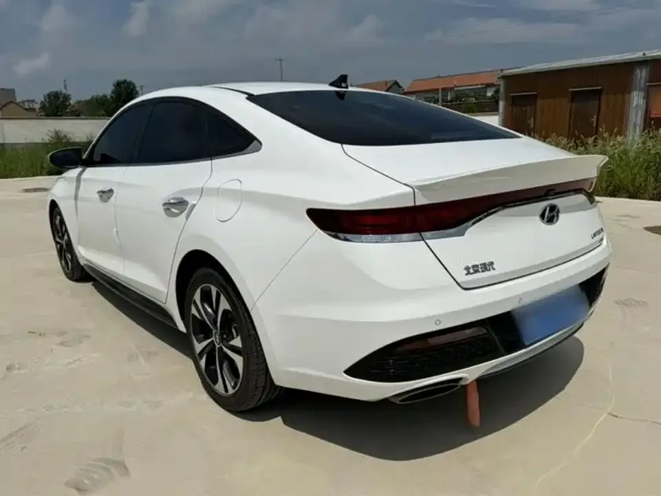 Hyundai Fista 2022 из CN, фото 6