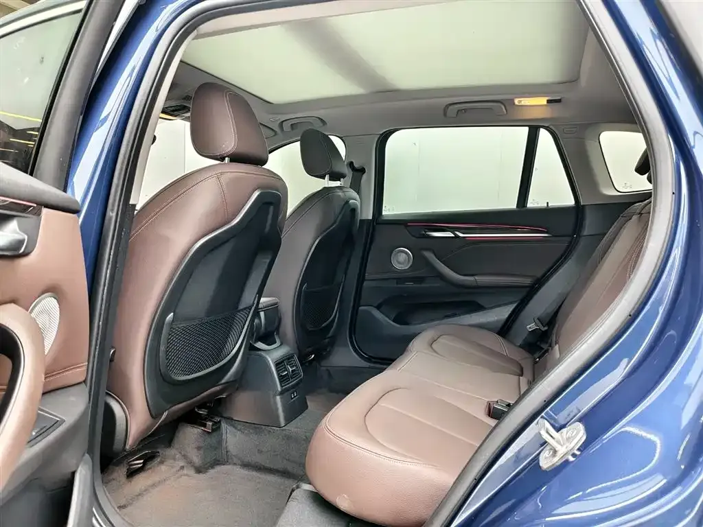 BMW X1 2022 из CN, фото 10