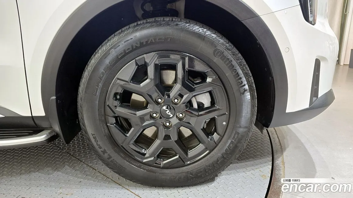 Kia Sorento — фото 5