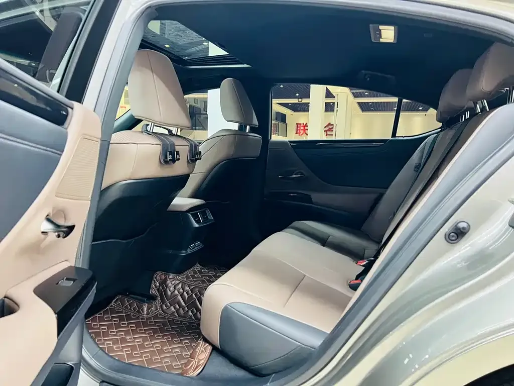 Lexus ES 2024 из CN, фото 10