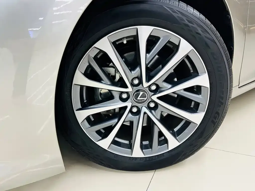 Lexus ES 2024 из CN, фото 3