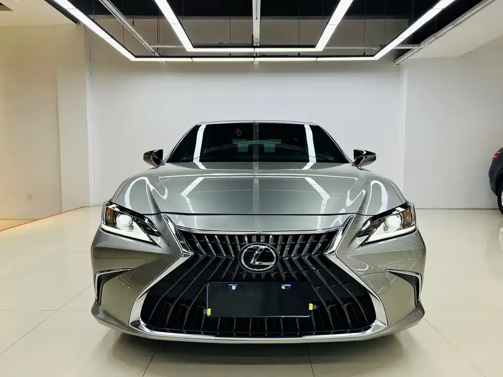 Lexus ES 2024 из CN, фото 4