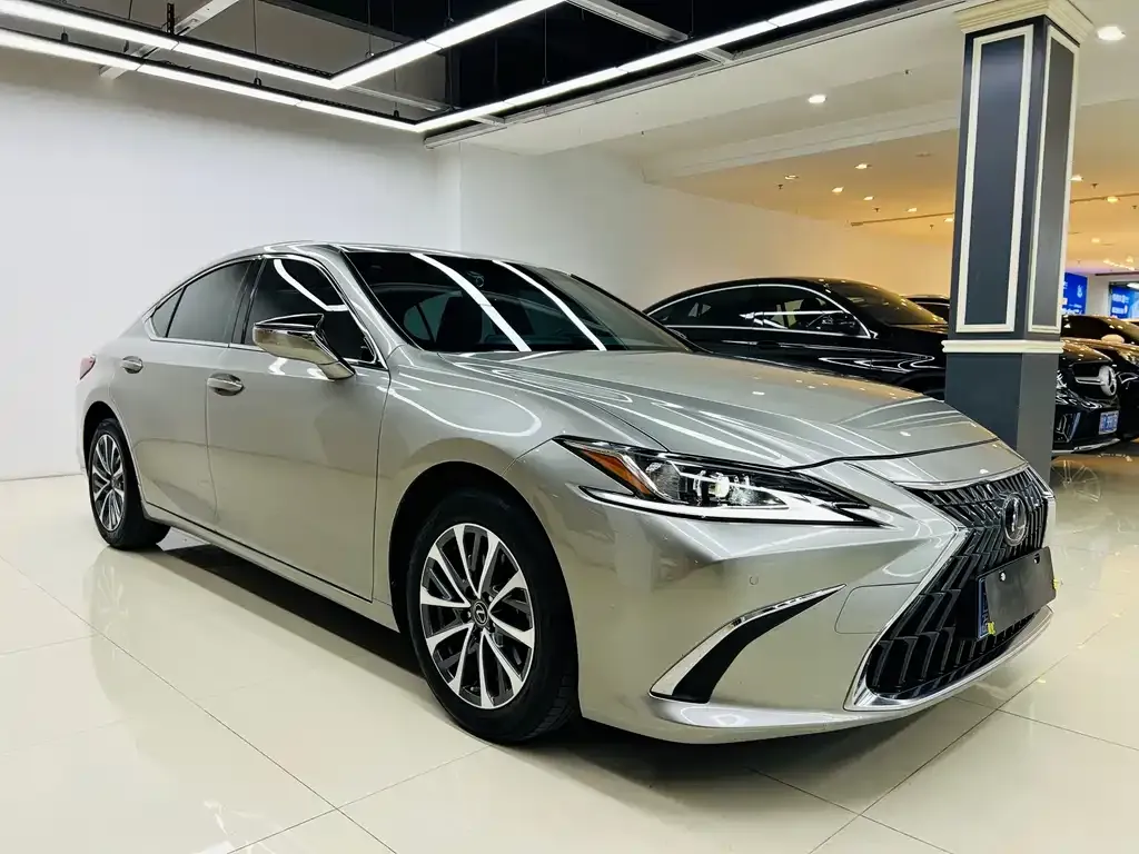 Lexus ES 2024 из CN, фото 5