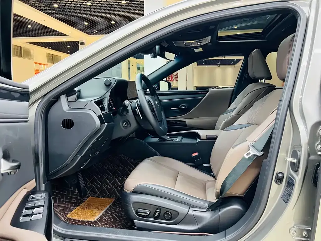 Lexus ES 2024 из CN, фото 6