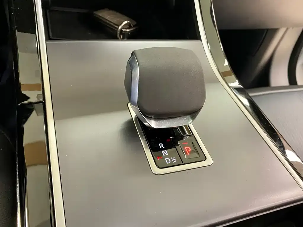 Land Rover Velar 2024 из CN, фото 7