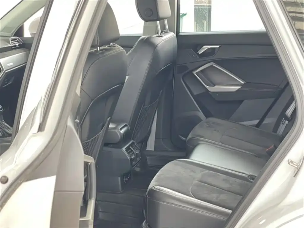 Audi Q3 2021 из CN, фото 10