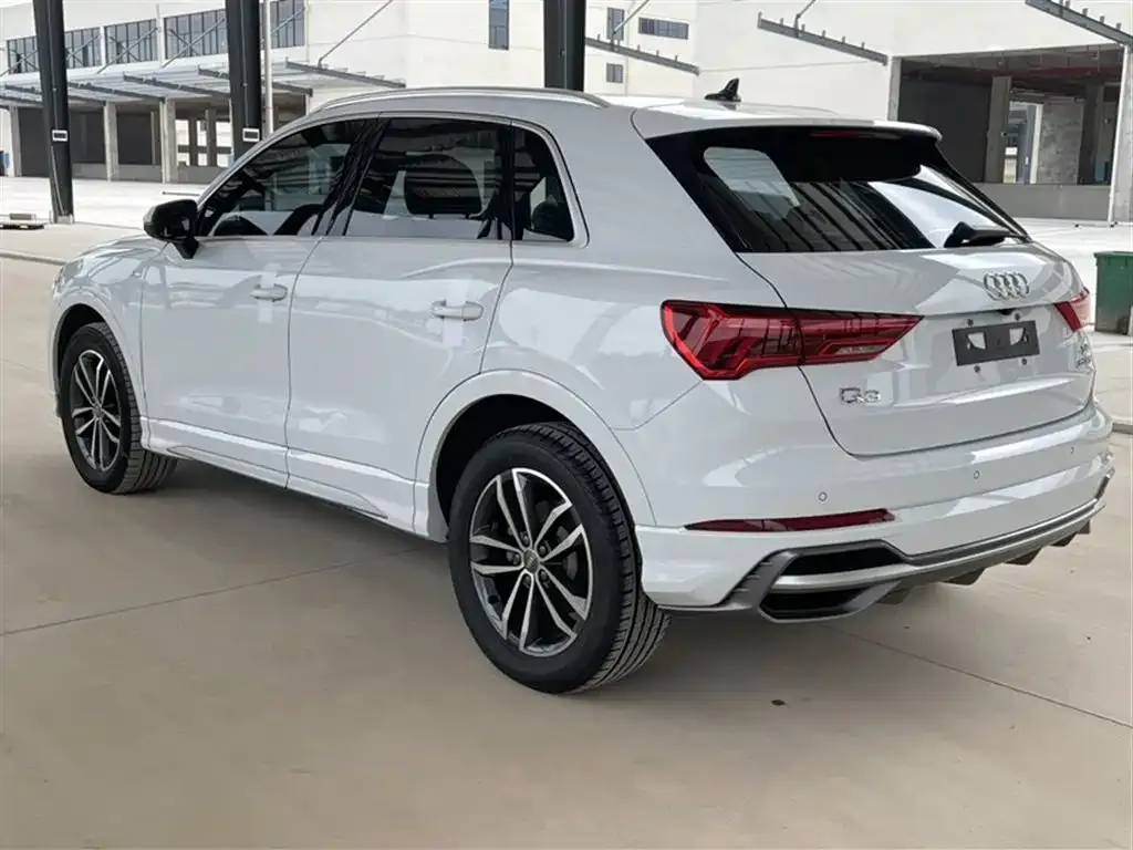 Audi Q3 2021 из CN, фото 3