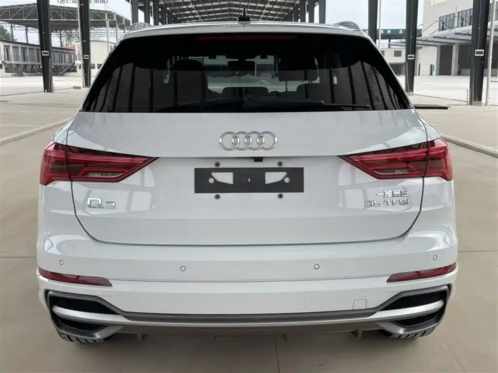 Audi Q3 2021 из CN, фото 4