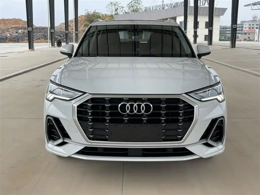 Audi Q3 2021 из CN, фото 7