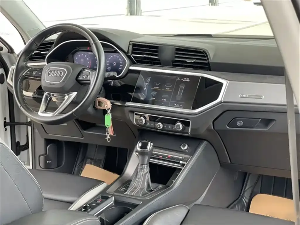 Audi Q3 2021 из CN, фото 8
