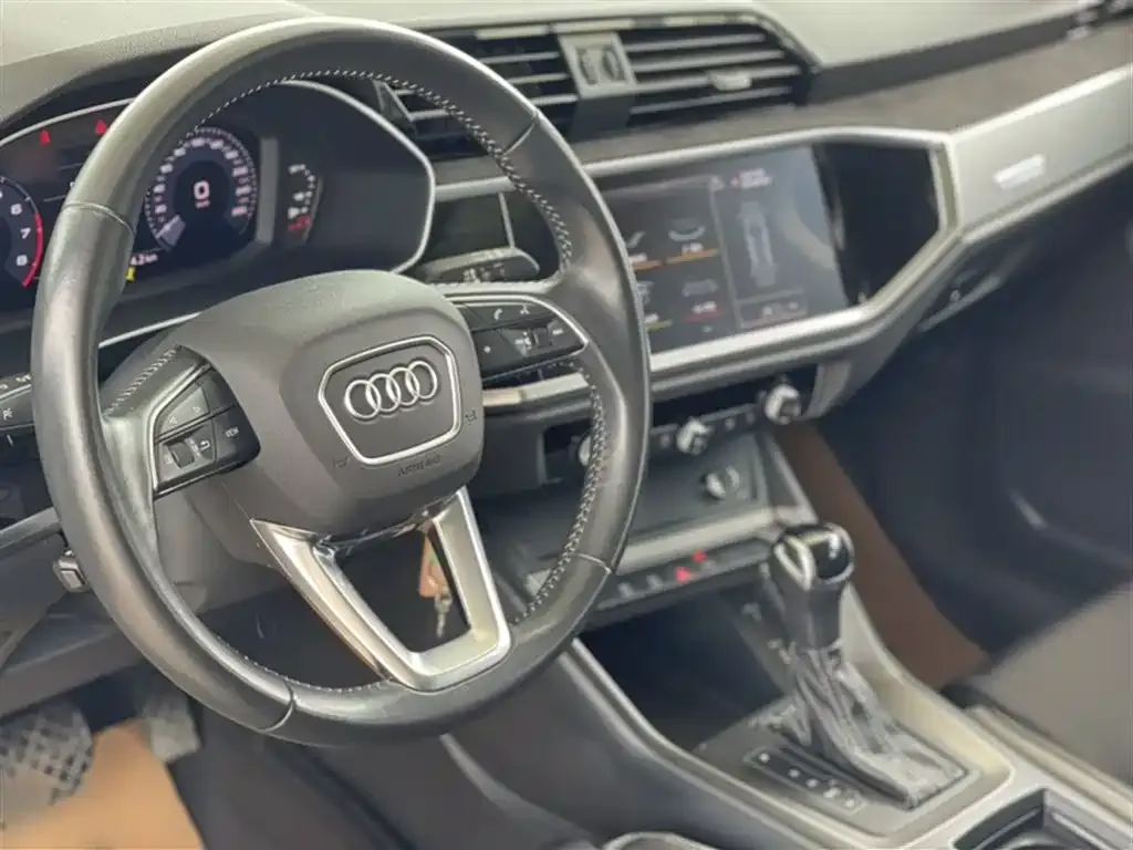 Audi Q3 2021 из CN, фото 9