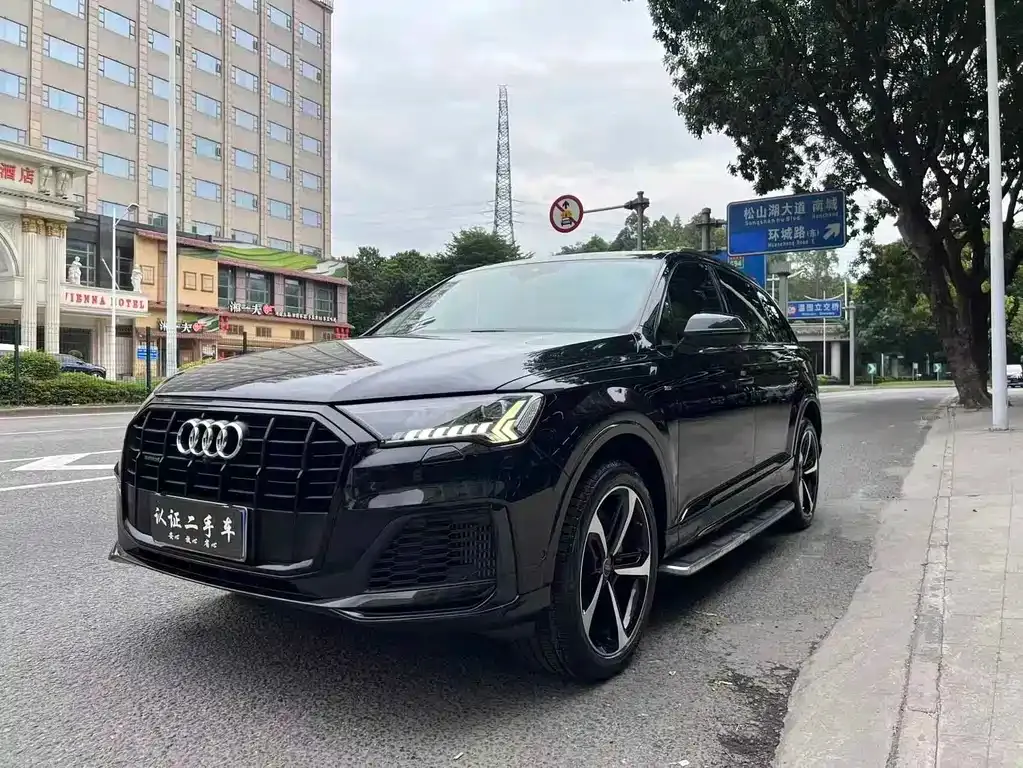 Audi Q7 2021 из CN, фото 1