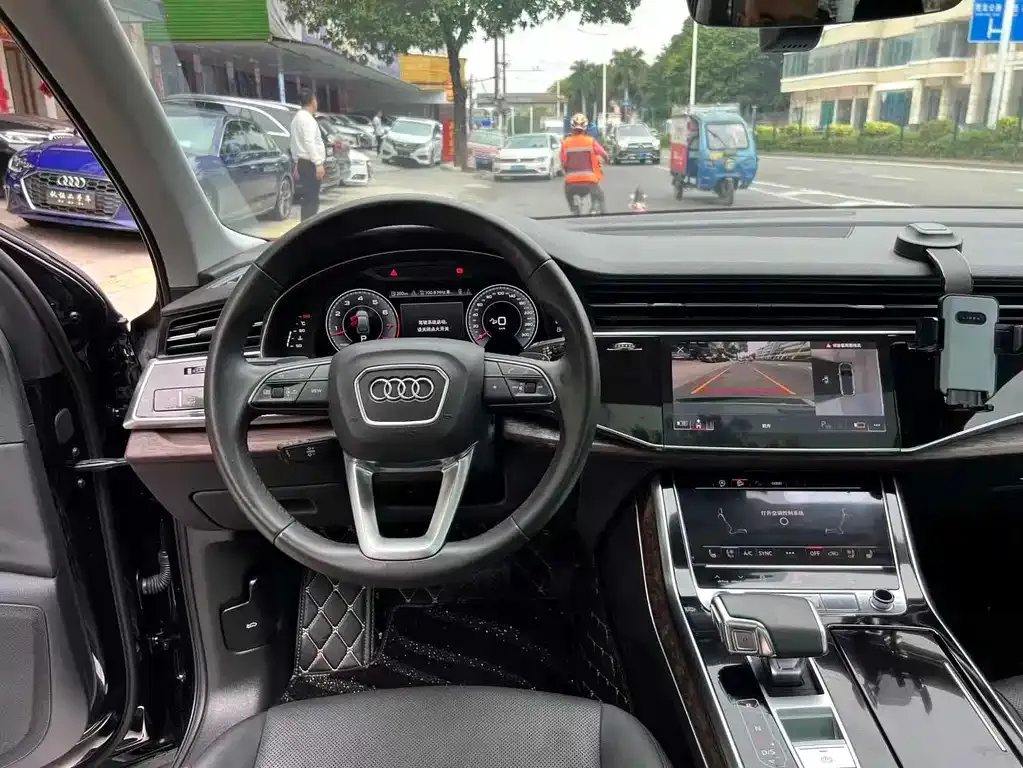 Audi Q7 2021 из CN, фото 10