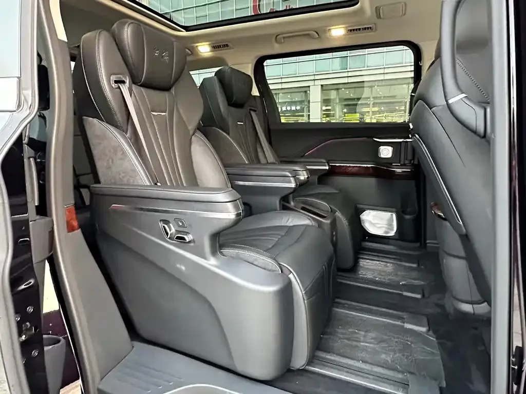 Hongqi HQ9 2023 из CN, фото 9