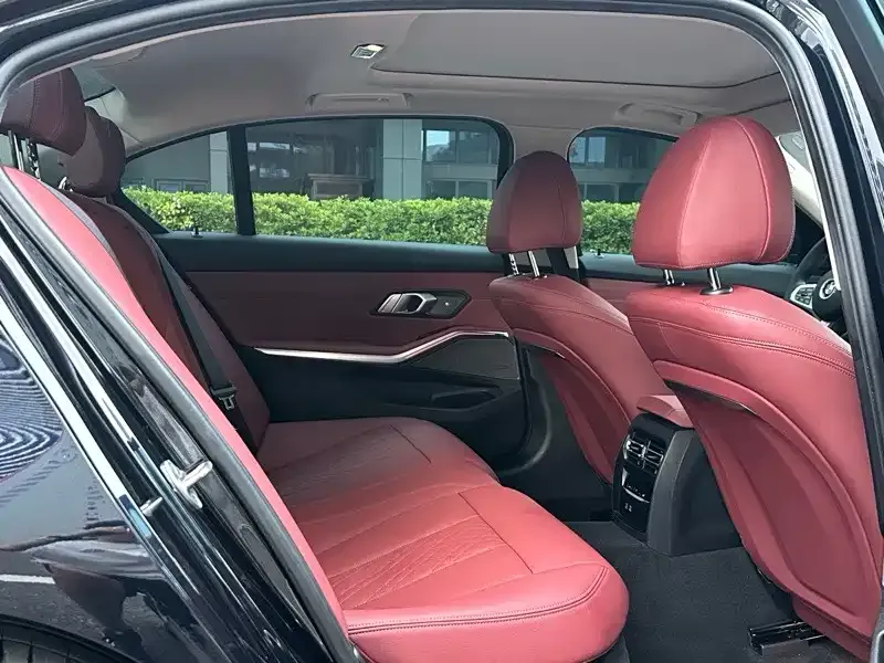 BMW 3 Series 2024 из CN, фото 3