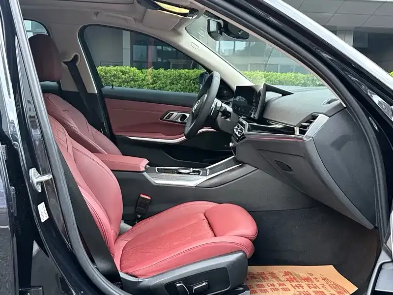 BMW 3 Series 2024 из CN, фото 6