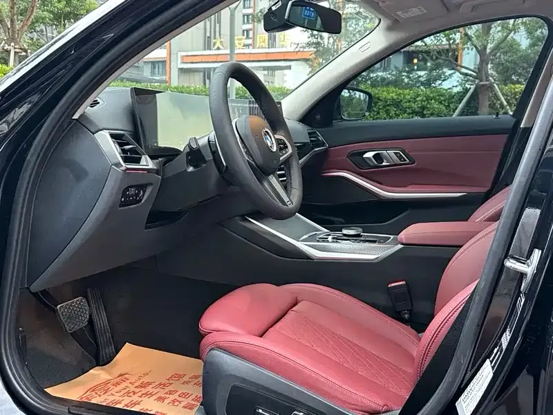 BMW 3 Series 2024 из CN, фото 9