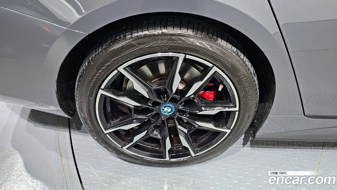 BMW i4 2024 из KR, фото 5