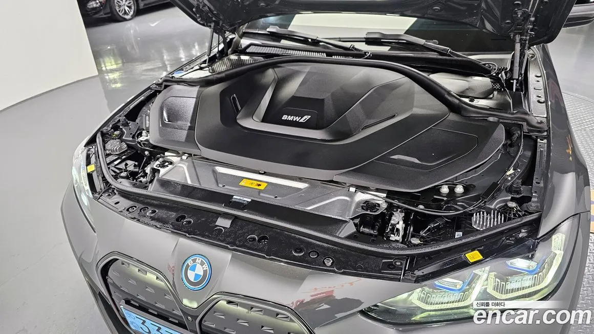 BMW i4 2024 из KR, фото 6