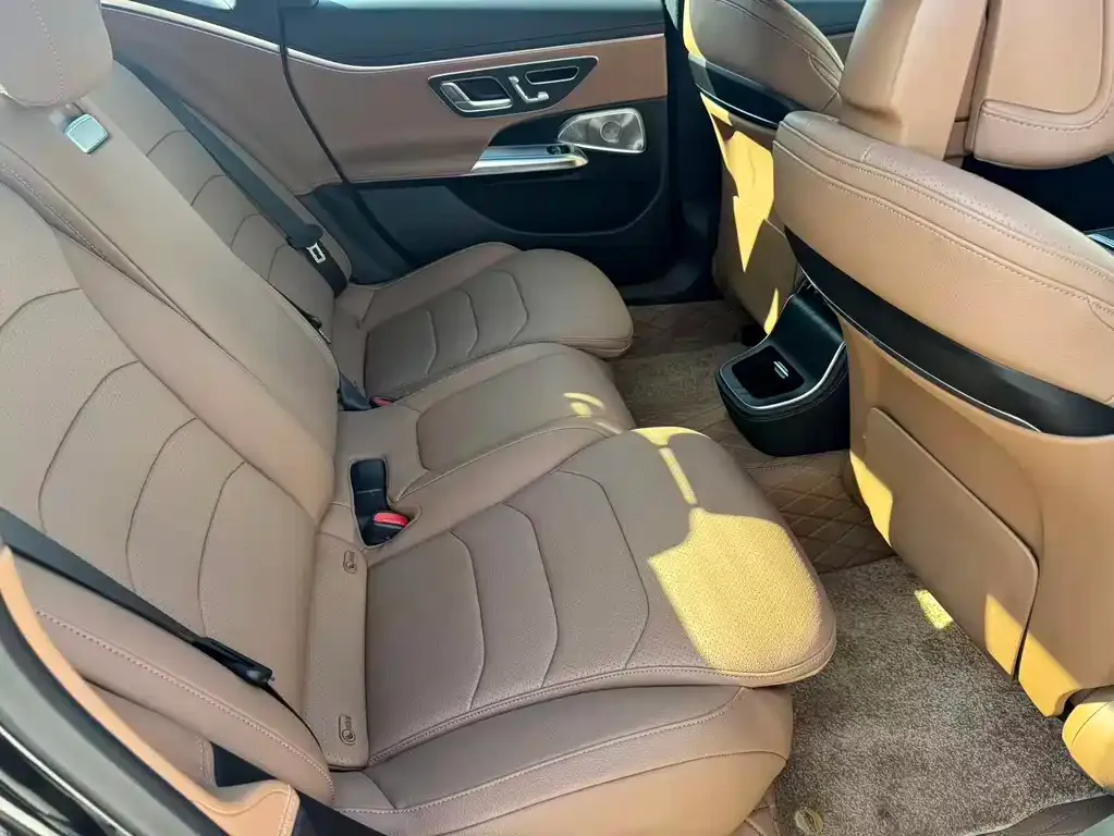 Mercedes-Benz E-Class 2024 из CN, фото 10