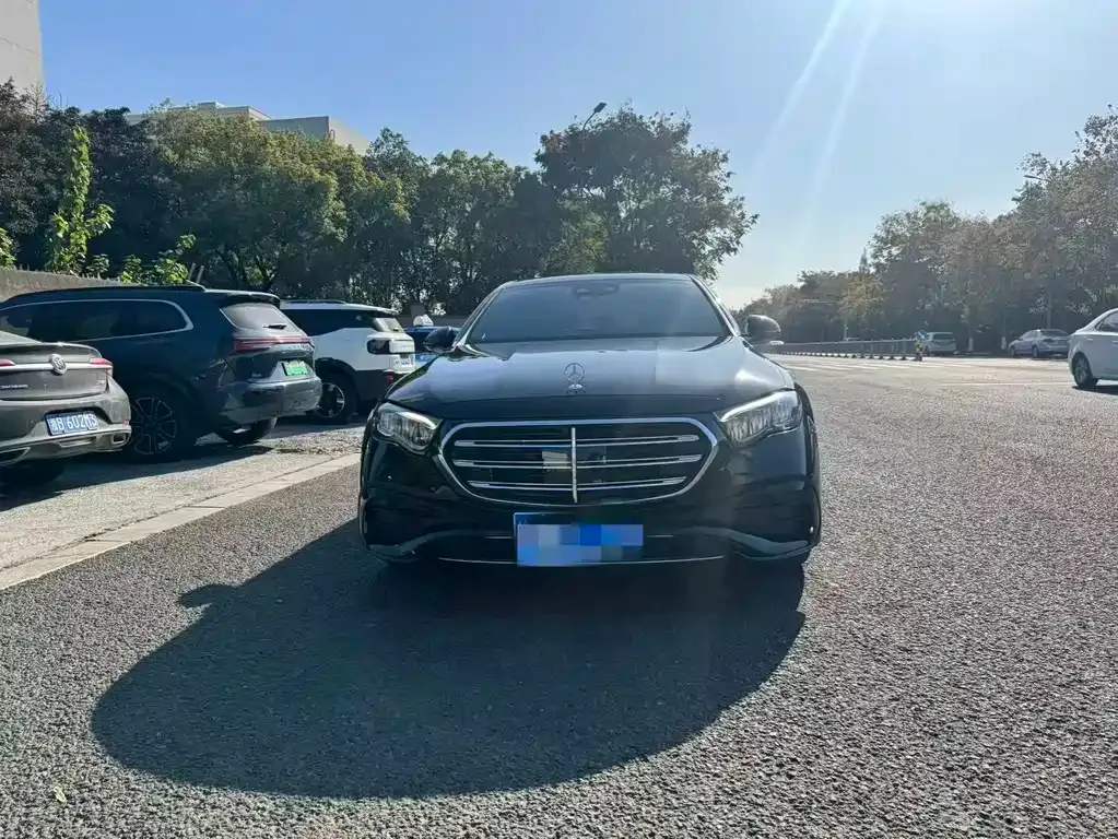 Mercedes-Benz E-Class 2024 из CN, фото 2