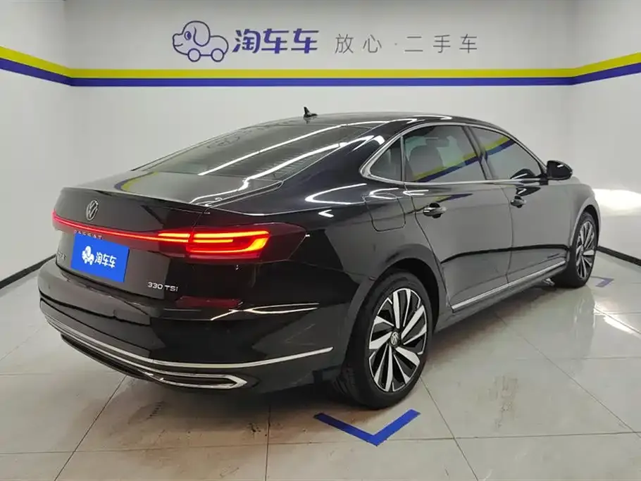 Volkswagen Passat 2023 из CN, фото 3