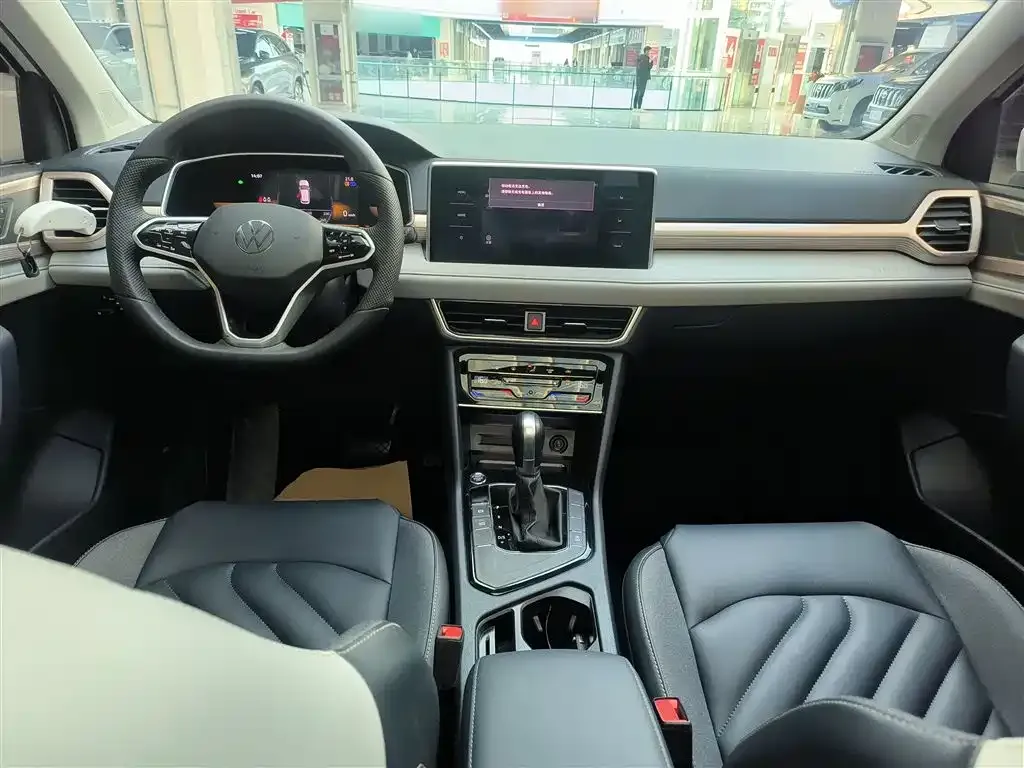 Volkswagen Tharu 2024 из CN, фото 10