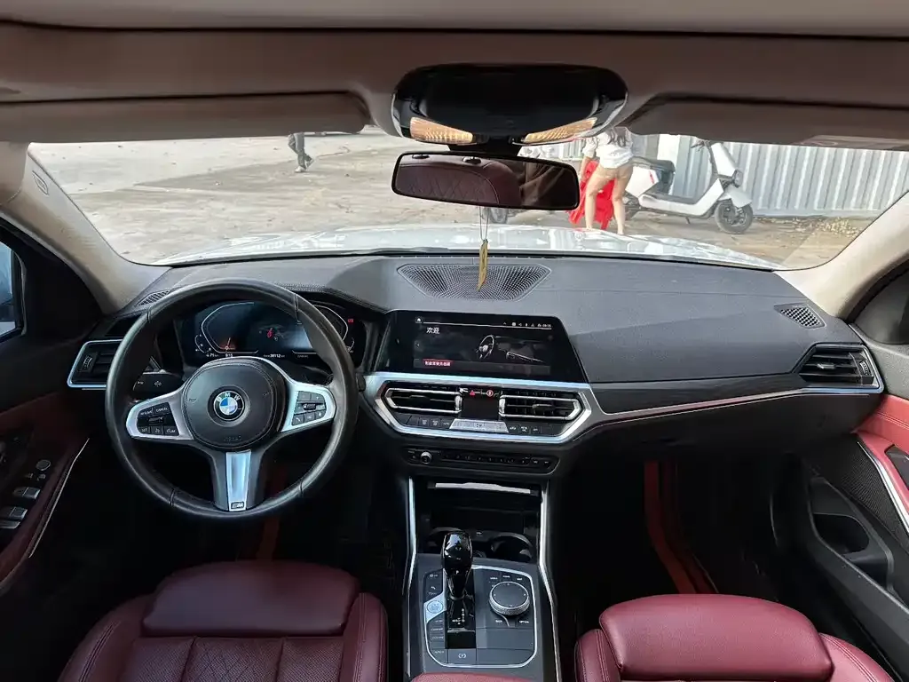 BMW 3 Series 2022 из CN, фото 4