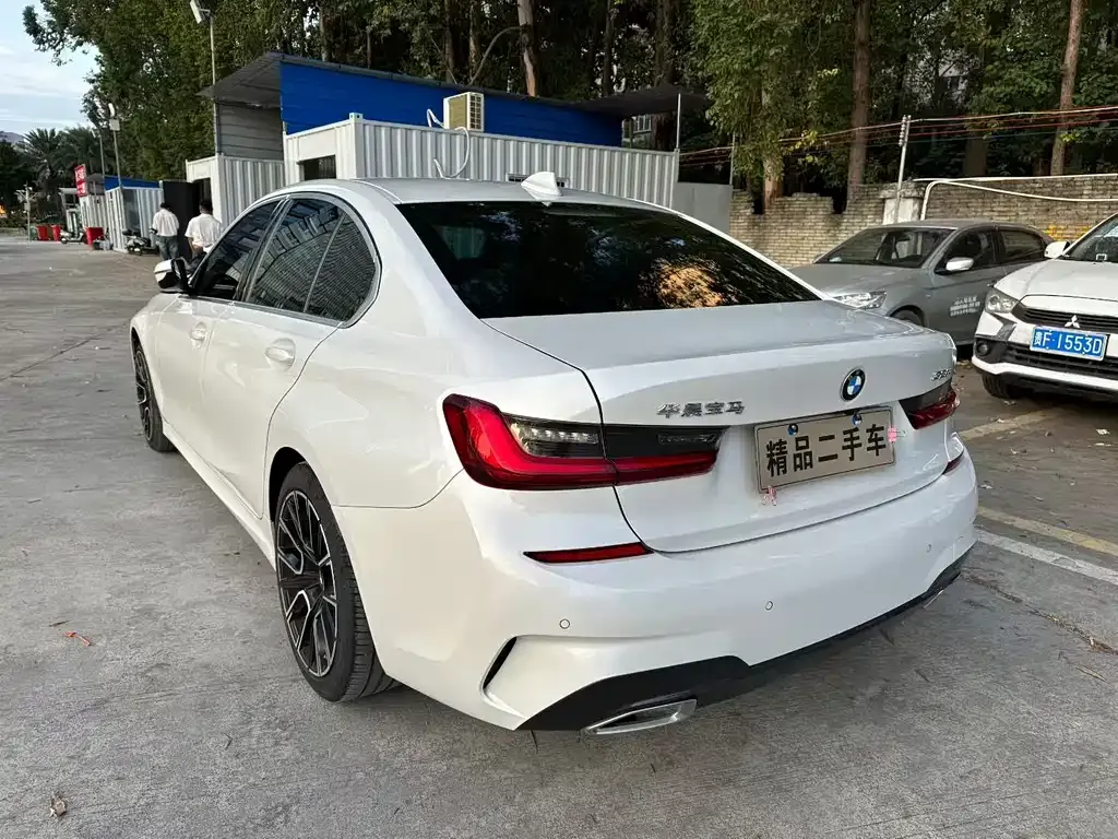 BMW 3 Series 2022 из CN, фото 7