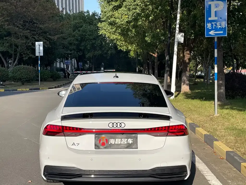 Audi A7 2022 из CN, фото 5