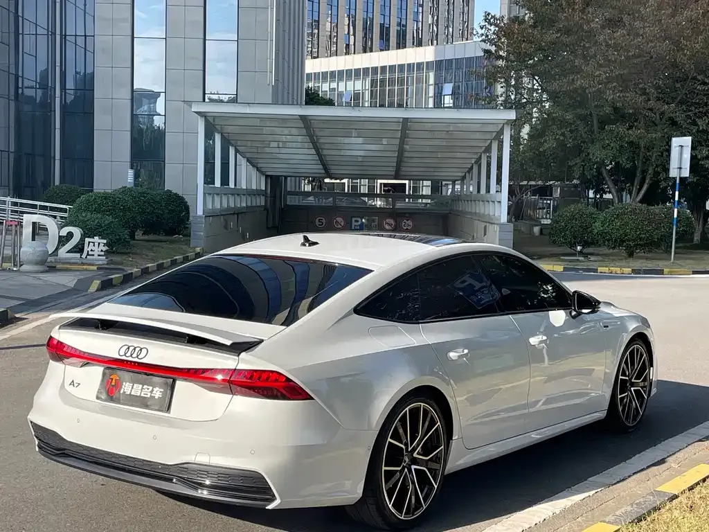 Audi A7 2022 из CN, фото 6