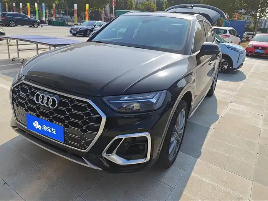 Audi Q5L 2022 из CN, фото 1