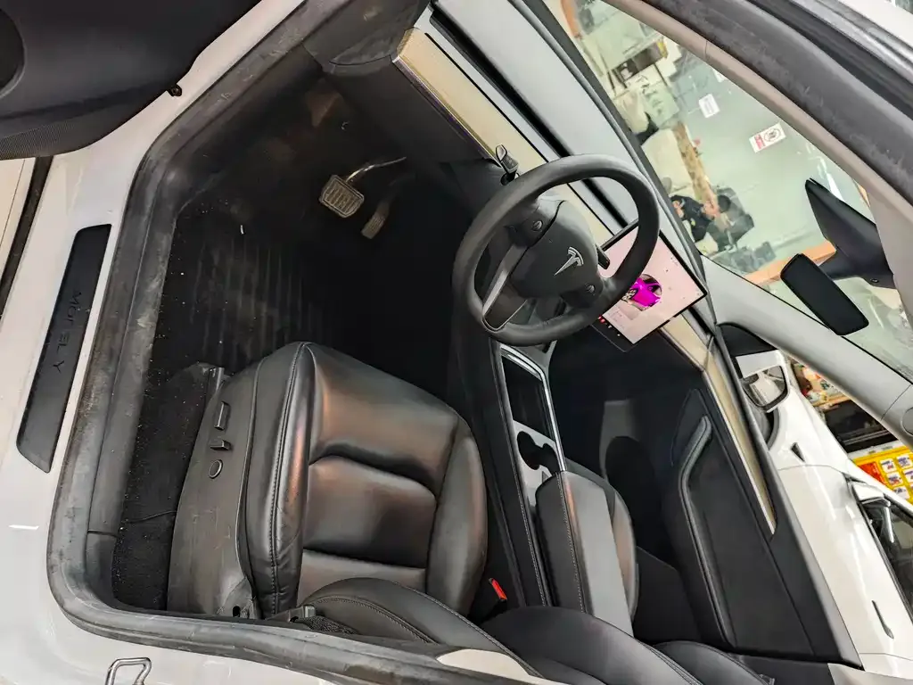 Tesla Model Y 2022 из CN, фото 7